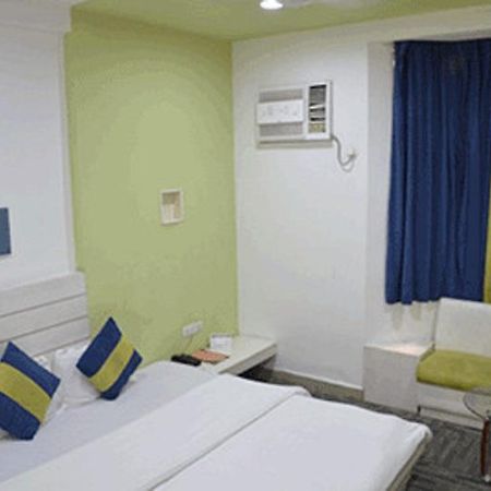 Hotel Sita Kiran Барейли Екстериор снимка