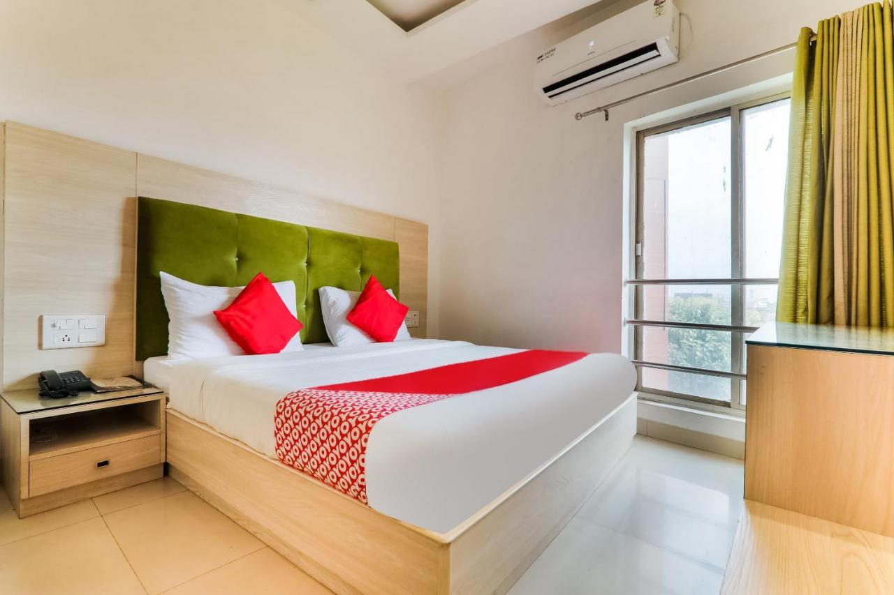 Hotel Sita Kiran Барейли Екстериор снимка