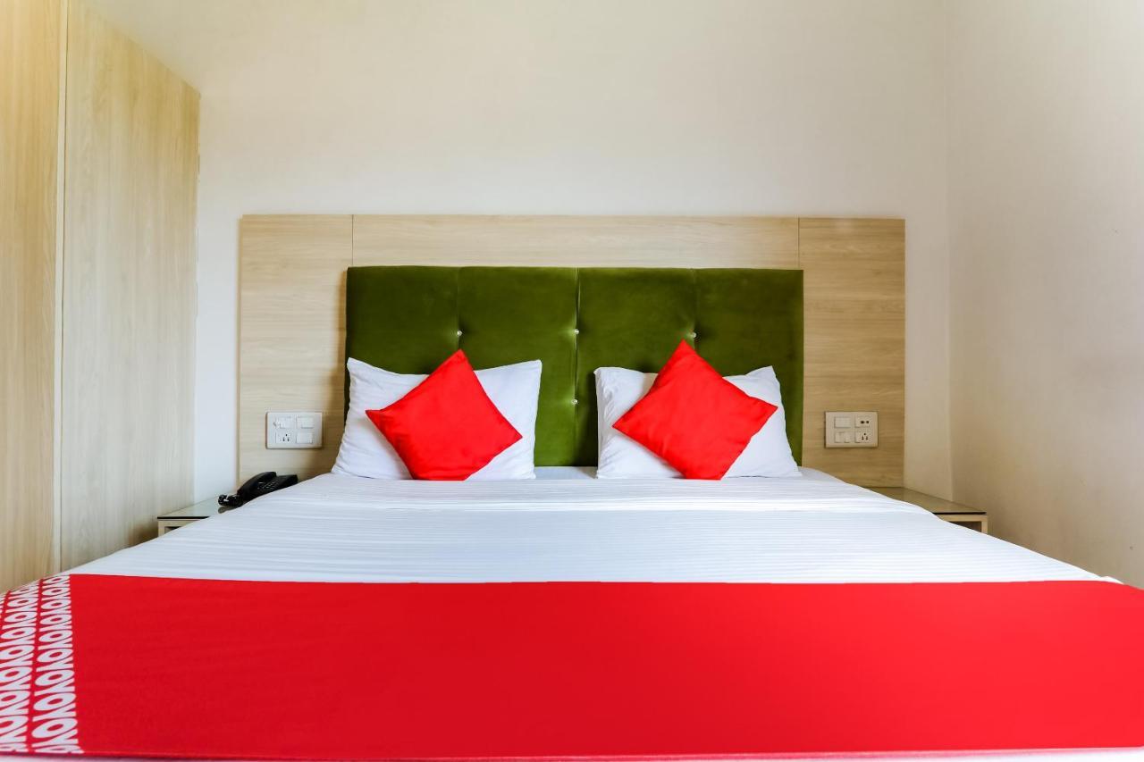 Hotel Sita Kiran Барейли Екстериор снимка